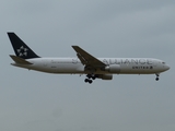 United Airlines Boeing 767-322(ER) (N653UA) at  London - Heathrow, United Kingdom