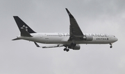 United Airlines Boeing 767-322(ER) (N653UA) at  Chicago - O'Hare International, United States