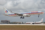 American Airlines Boeing 757-223 (N654A) at  Miami - International, United States
