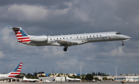 American Eagle Embraer ERJ-145LR (N654AE) at  Miami - International, United States