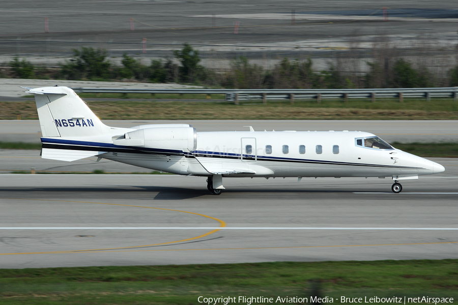 (Private) Bombardier Learjet 60 (N654AN) | Photo 92909