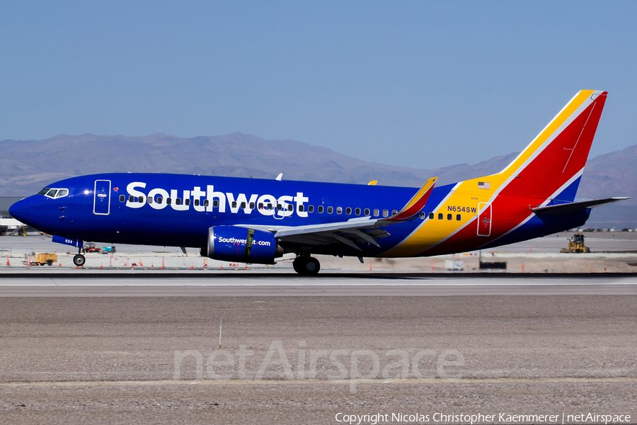 Southwest Airlines Boeing 737-3H4 (N654SW) | Photo 127212