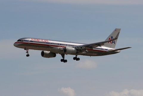 American Airlines Boeing 757-223 (N655AA) at  Miami - International, United States