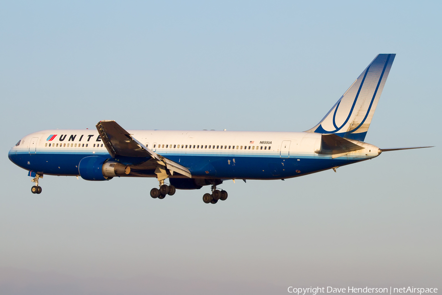 United Airlines Boeing 767-322(ER) (N655UA) | Photo 3060