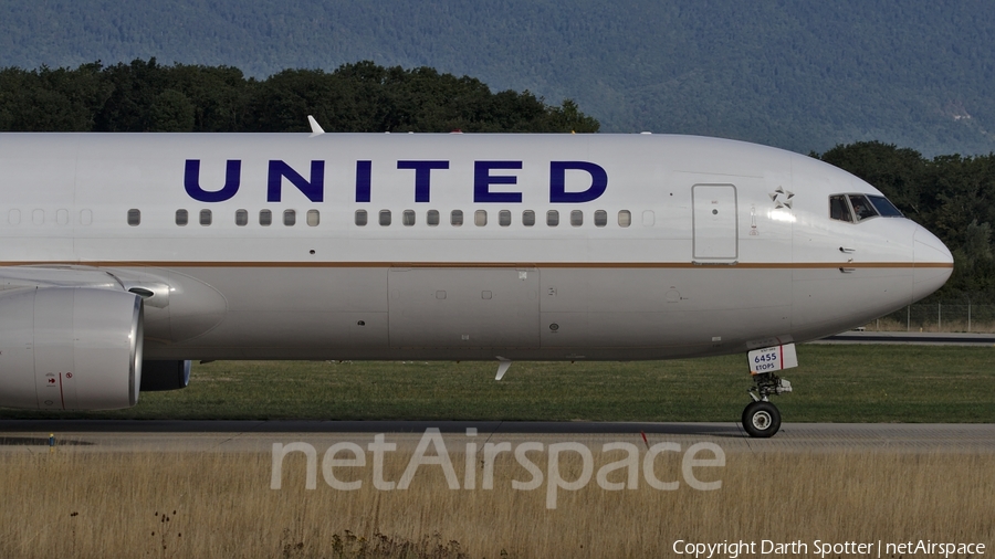 United Airlines Boeing 767-322(ER) (N655UA) | Photo 231833