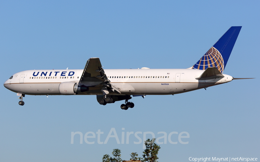 United Airlines Boeing 767-322(ER) (N655UA) | Photo 221873