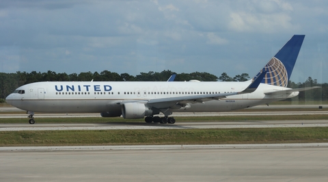 United Airlines Boeing 767-322(ER) (N655UA) at  Orlando - International (McCoy), United States