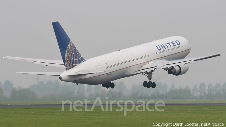 United Airlines Boeing 767-322(ER) (N656UA) | Photo 216372