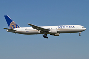 United Airlines Boeing 767-322(ER) (N656UA) at  Amsterdam - Schiphol, Netherlands