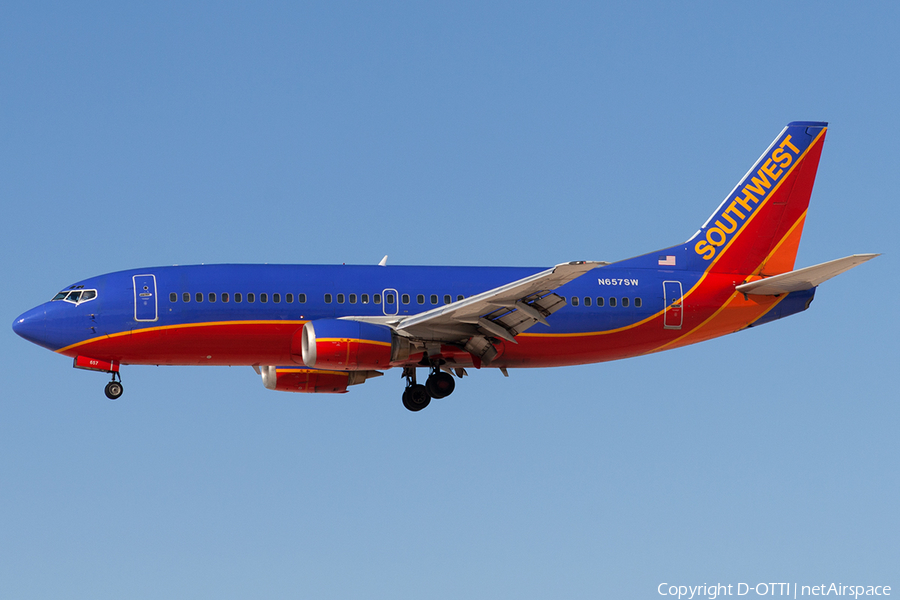 Southwest Airlines Boeing 737-3L9 (N657SW) | Photo 181071