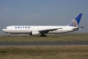 United Airlines Boeing 767-322(ER) (N657UA) at  Paris - Charles de Gaulle (Roissy), France