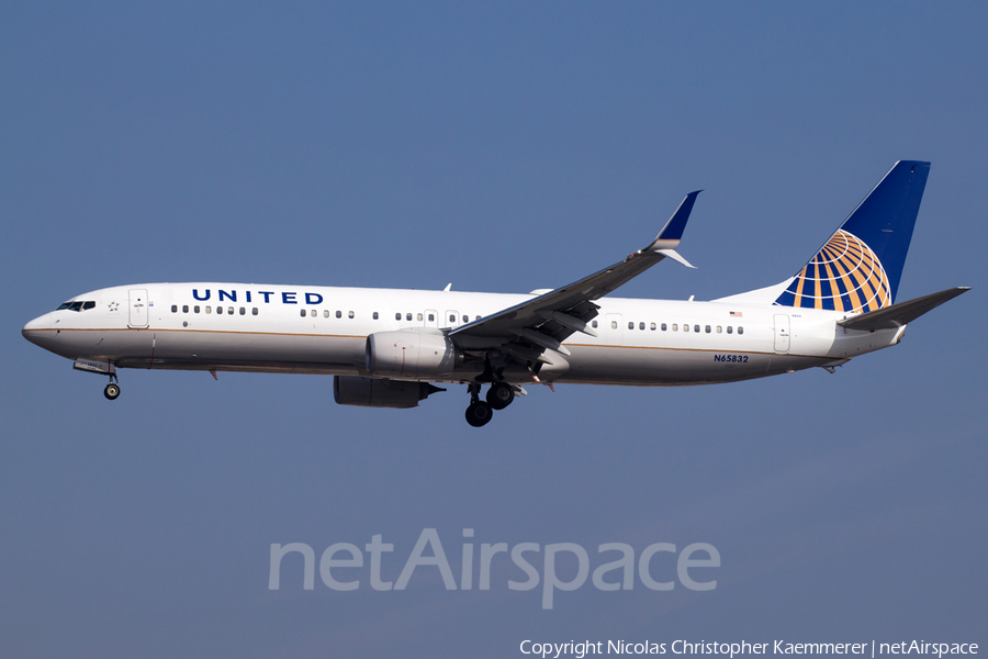 United Airlines Boeing 737-924(ER) (N65832) | Photo 161217