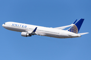 United Airlines Boeing 767-322(ER) (N658UA) at  Newark - Liberty International, United States