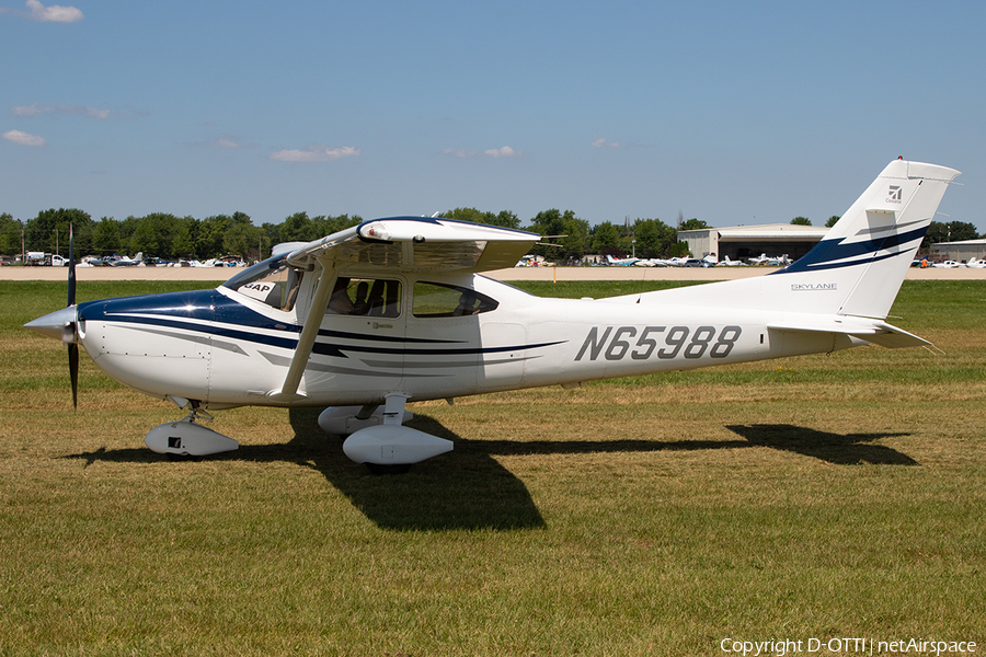 (Private) Cessna 182T Skylane (N65988) | Photo 660570