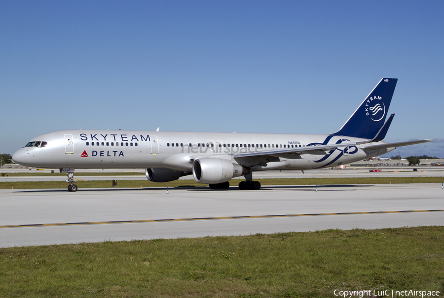 Delta Air Lines Boeing 757-232 (N659DL) | Photo 5807
