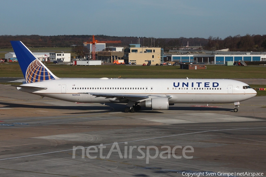United Airlines Boeing 767-322(ER) (N659UA) | Photo 103245