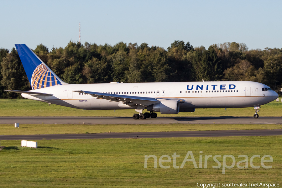 United Airlines Boeing 767-322(ER) (N659UA) | Photo 126678