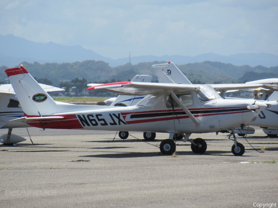 Isla Grande Flying School Cessna 152 (N65JX) | Photo 387985