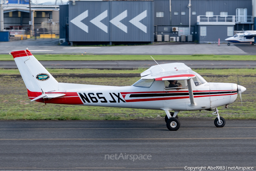 Isla Grande Flying School Cessna 152 (N65JX) | Photo 529984