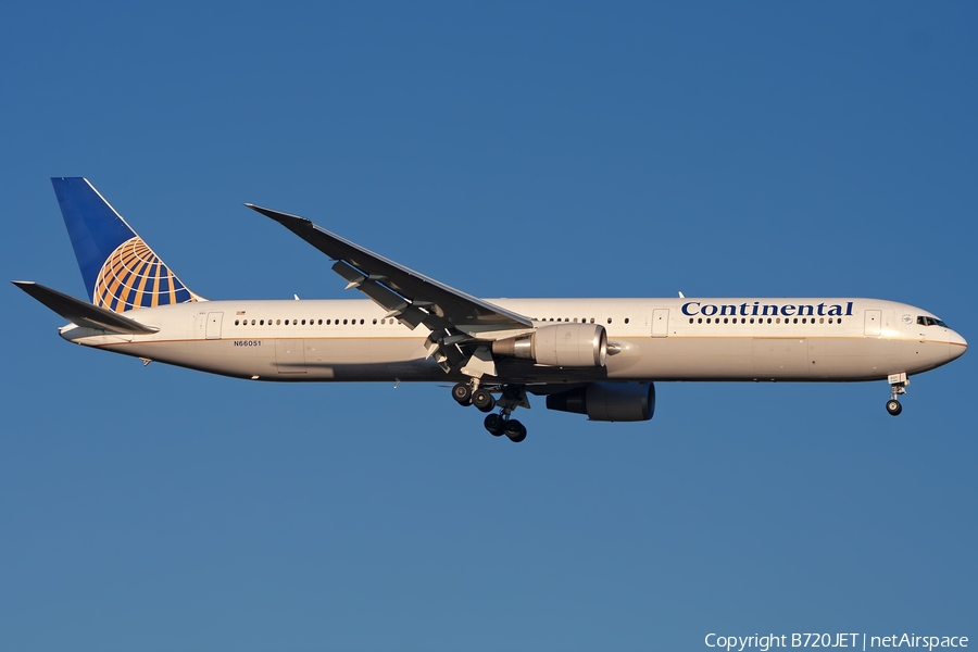 Continental Airlines Boeing 767-424(ER) (N66051) | Photo 610333