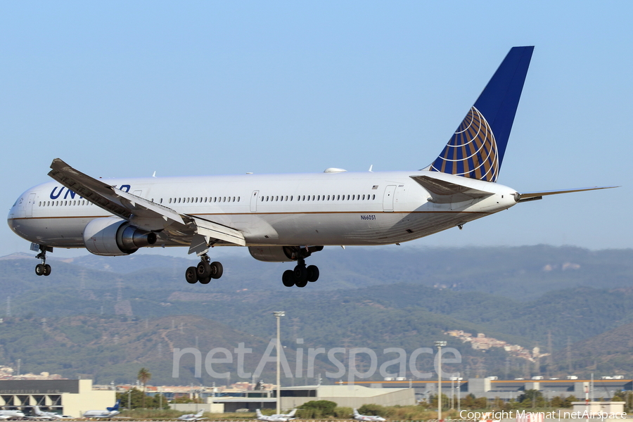 United Airlines Boeing 767-424(ER) (N66051) | Photo 306975
