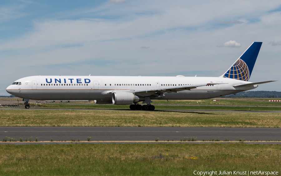 United Airlines Boeing 767-424(ER) (N66051) | Photo 116392