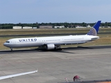 United Airlines Boeing 767-424(ER) (N66051) at  Berlin - Tegel, Germany