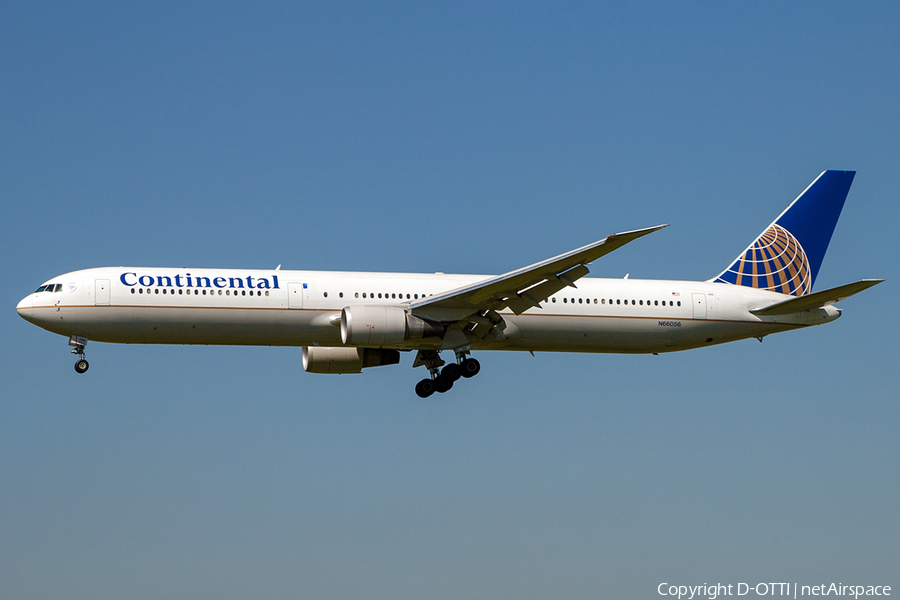 Continental Airlines Boeing 767-424(ER) (N66056) | Photo 203015