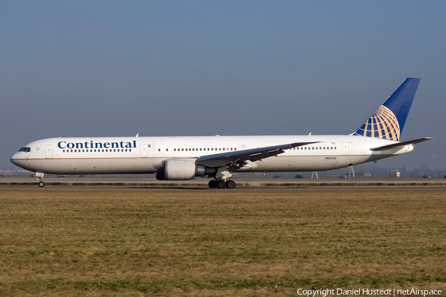Continental Airlines Boeing 767-424(ER) (N66056) | Photo 557872