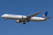 Continental Airlines Boeing 767-424(ER) (N66056) at  Houston - George Bush Intercontinental, United States