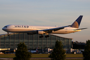 United Airlines Boeing 767-424(ER) (N66056) at  London - Heathrow, United Kingdom