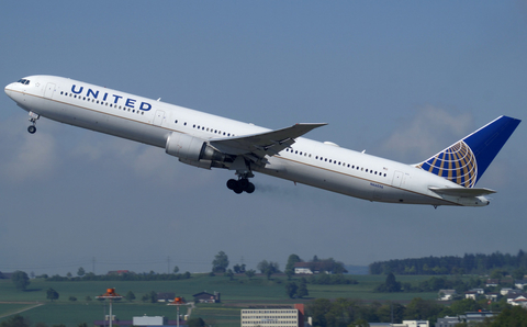 United Airlines Boeing 767-424(ER) (N66056) at  Zurich - Kloten, Switzerland