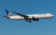 United Airlines Boeing 767-424(ER) (N66057) at  Rome - Fiumicino (Leonardo DaVinci), Italy