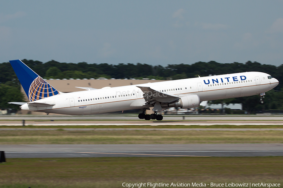 United Airlines Boeing 767-424(ER) (N66057) | Photo 95760