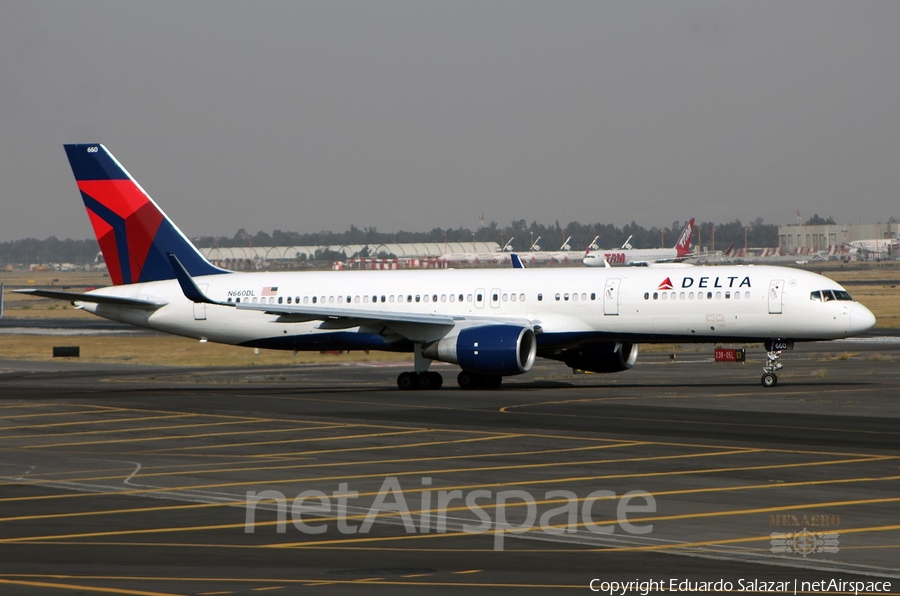 Delta Air Lines Boeing 757-232 (N660DL) | Photo 454991
