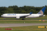 United Airlines Boeing 767-322(ER) (N660UA) at  Hamburg - Fuhlsbuettel (Helmut Schmidt), Germany