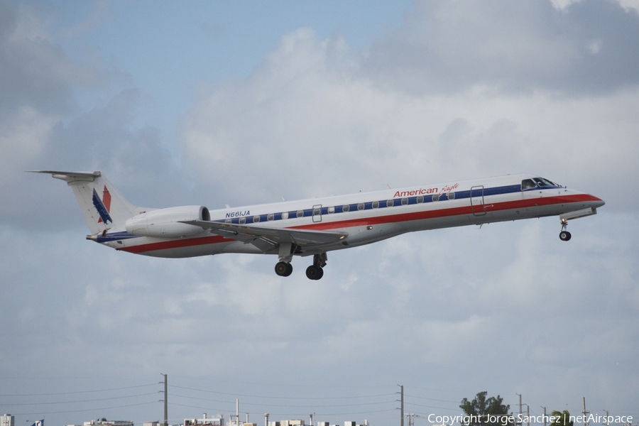 American Eagle Embraer ERJ-145LR (N661JA) | Photo 15474
