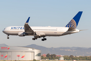 United Airlines Boeing 767-322(ER) (N661UA) at  Barcelona - El Prat, Spain