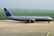 United Airlines Boeing 767-322(ER) (N661UA) at  Dusseldorf - International, Germany