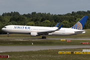 United Airlines Boeing 767-322(ER) (N661UA) at  Hamburg - Fuhlsbuettel (Helmut Schmidt), Germany