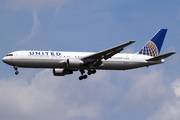 United Airlines Boeing 767-322(ER) (N661UA) at  London - Heathrow, United Kingdom