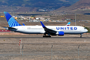 United Airlines Boeing 767-322(ER) (N661UA) at  Tenerife Sur - Reina Sofia, Spain