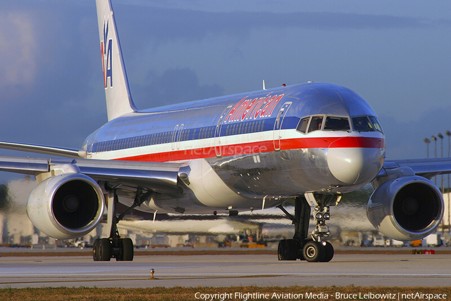 American Airlines Boeing 757-223 (N662AA) | Photo 172124