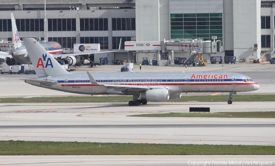 American Airlines Boeing 757-223 (N662AA) | Photo 617828
