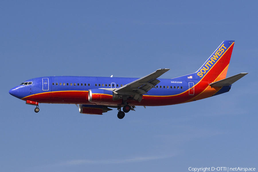Southwest Airlines Boeing 737-3Q8 (N662SW) | Photo 278893