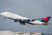 Delta Air Lines Boeing 747-451 (N662US) at  Los Angeles - International, United States