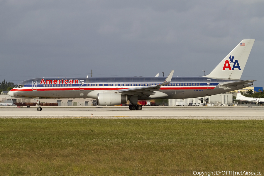 American Airlines Boeing 757-223 (N663AM) | Photo 422829
