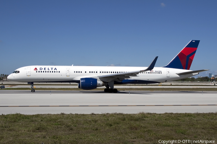 Delta Air Lines Boeing 757-232 (N663DN) | Photo 431236