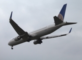 United Airlines Boeing 767-322(ER) (N663UA) at  Chicago - O'Hare International, United States