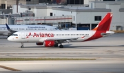 Avianca Airbus A320-214 (N664AV) at  Miami - International, United States